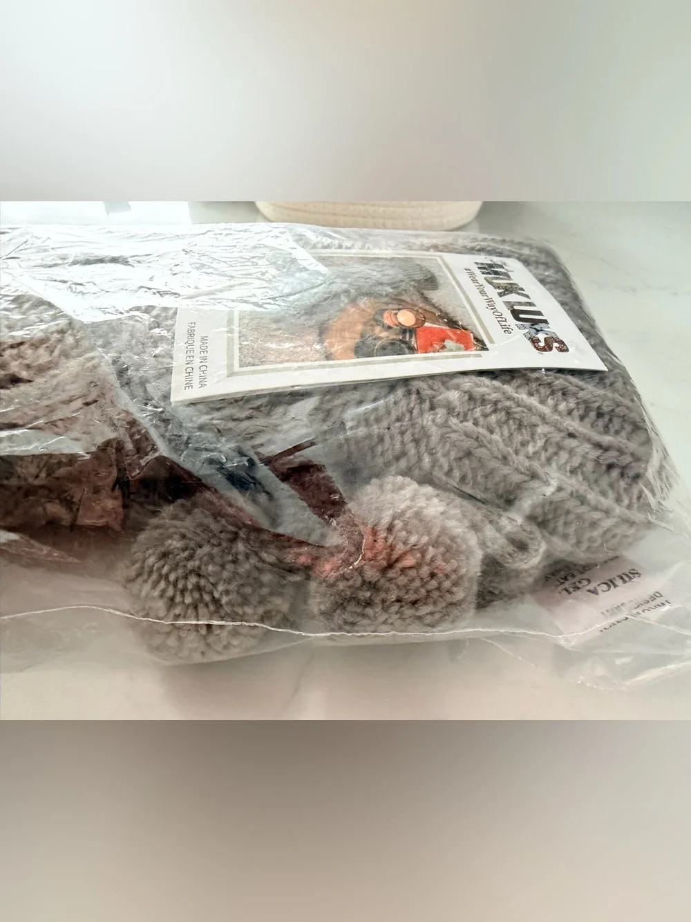 Muk Luks Gray Cable-Knit Pom-Pom Socks L / XL